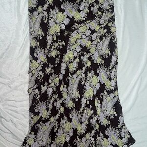 Harold’s Vintage Silk Midi Skirt – Size 6